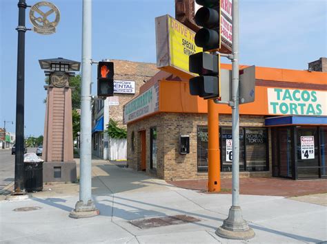 El Alegre Burrito SE Corner Of Grand And Harlem Built In Curtis