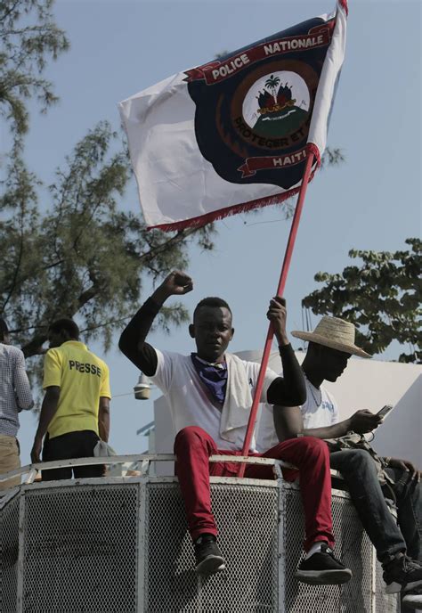 Amid Haiti Police Revolt Un Sounds Alarm On Gangs Bad Cops Miami Herald