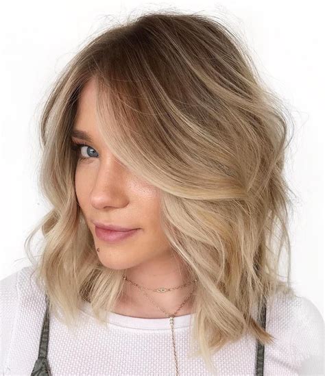 Soft Messy Blonde Bob With Shadow Roots Blonde Roots Honey Blonde Hair