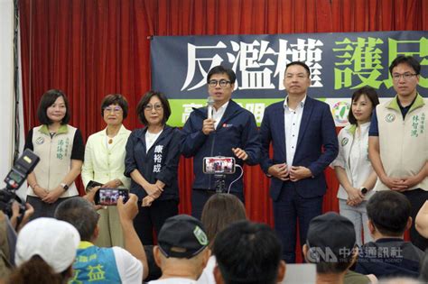 反濫權高雄宣講 陳其邁：立委受託付卻爬到人民頭上 政治 中央社 Cna