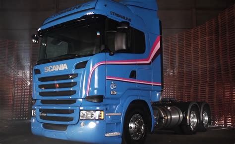 Série especial em homenagem a Scania 113H terá duas versões