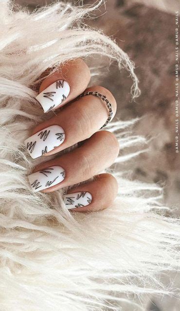 50 Eye Catching Nail Art Designs Metal Zigzag Line White Nails