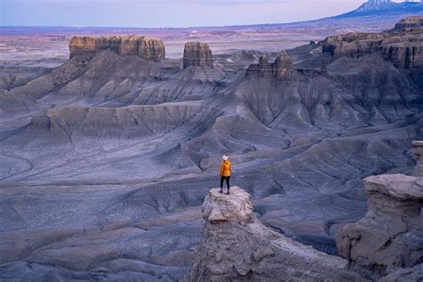 How to Get to Moonscape Overlook in Utah (and Factory Butte) - Oceanus ...