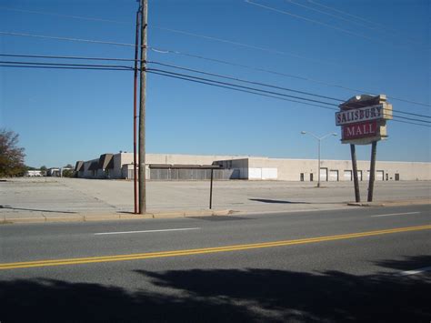 The Salisbury Mall Archive: Scenes from the Old Mall