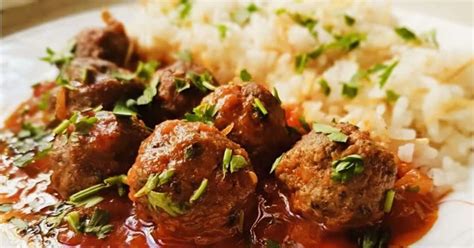 Dawood Basha Lebanese Kafta Meatballs In Tomato Sauce Recipe Samsung