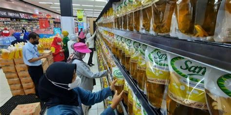 Goriau Stok Minyak Goreng Subsidi Masih Banyak Masyarakat Jangan