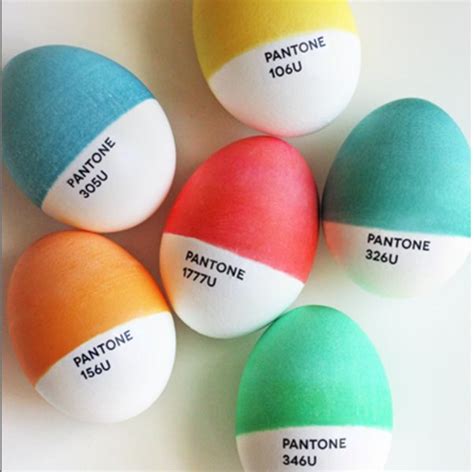 35 Creative Ways To Dye Easter Eggs Fun Easter Egg Dyeing Ideas