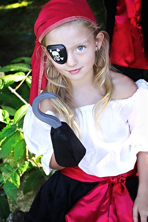 Homemade Pirate Costume For Teenage Girls