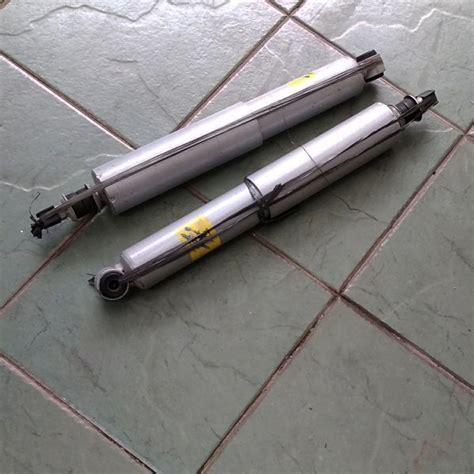 Jual Shock Breaker Belakang Suzuki Vitara Escudo Sidekick Di Lapak