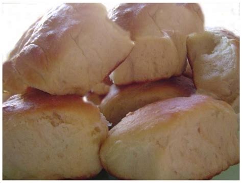 Logans Roadhouse Buttery Dinner Rolls Recipe Genius Kitchen Recipes Dinner Rolls Dinner