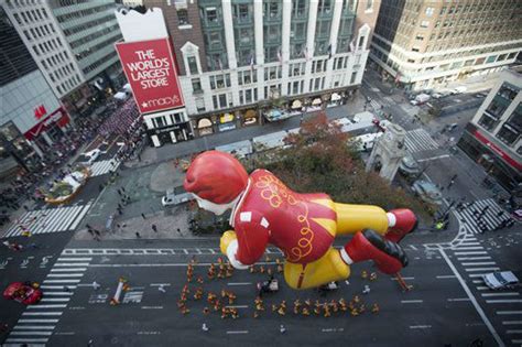 Photos 2015 Macys Thanksgiving Day Parade In Nyc Abc7 Chicago