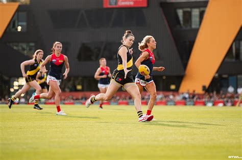 The Round Up Aflw Round Two 2022 Siren