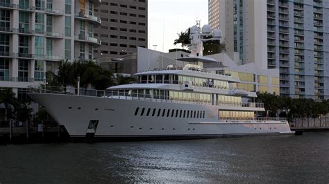 FOUNTAINHEAD yacht (Feadship, 87.78m, 2011)