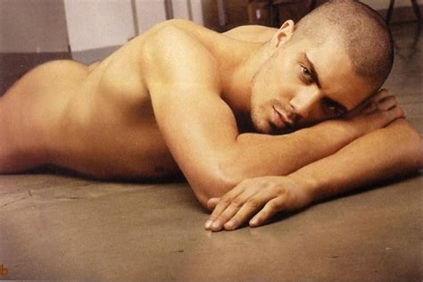 Los Hombres Que Veo En Mis Sue Os Max George The Wanted Desnudo Por