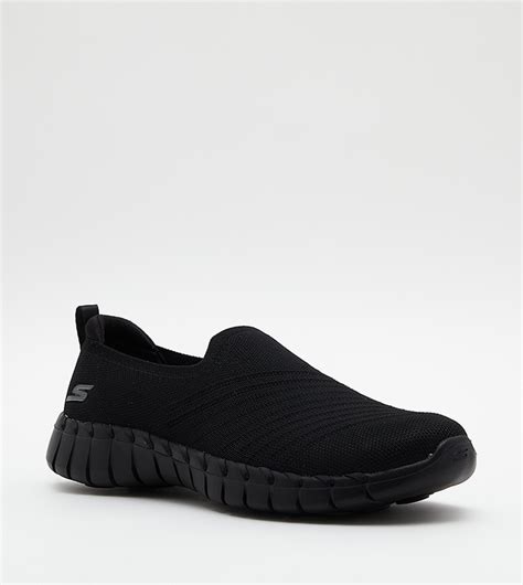 Buy Skechers GO WALK SMART 2 Outdoors Walking Shoes In Black | 6thStreet Saudi Arabia