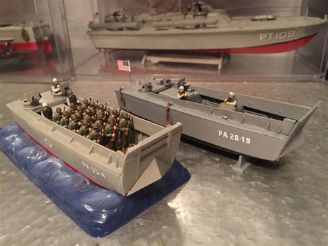 Lcvp Landing Craft Crew Plastic Model Military Ship Kit