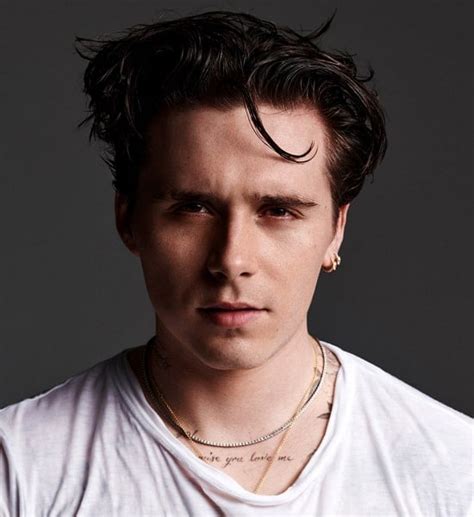 Brooklyn Beckham Age, Net Worth, Wife, Family and Biography (Updated ...