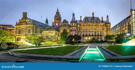 View of Sheffield City Council and Sheffield Town Hall in Autumn Stock ...