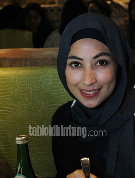 annisa trihapsari  putrinya kompak banget tabloidbintangcom