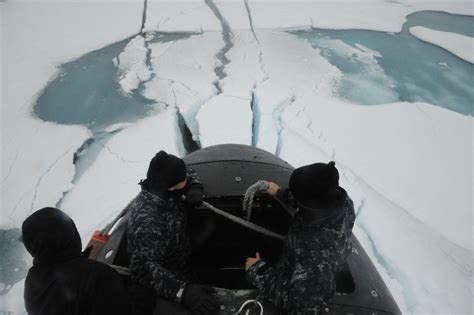 Asian Defence News: USS Seawolf Completes Six-Month Arctic Deployment