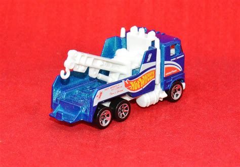 Hot Wheels Pit Crew Tow Truck Loose Cars