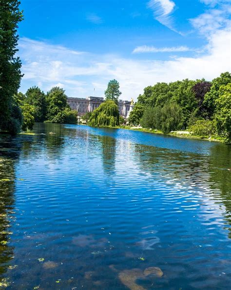 St. James S Park Lake in London. Stock Image - Image of palace, lake ...