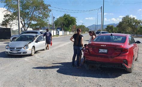 Omite Alto Causa Accidente Vial Y Caos Vehicular En Avenida De Victoria