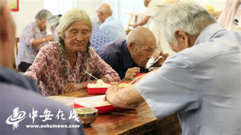 【暖民心行动】老年助餐行动 让老人在家门口吃上“暖心饭”中安新闻中安新闻客户端中安在线