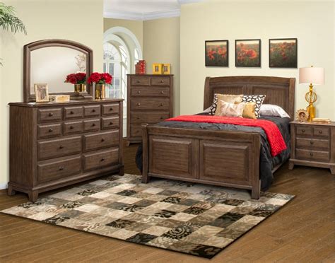 Classic Walnut Brown 4 Piece Queen Bedroom Set Hemingway RC Willey