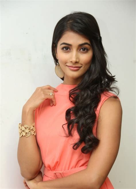 Pooja Hegde Beautiful Hd Photoshoot Stills Mobile Wallpaper Oyephoto