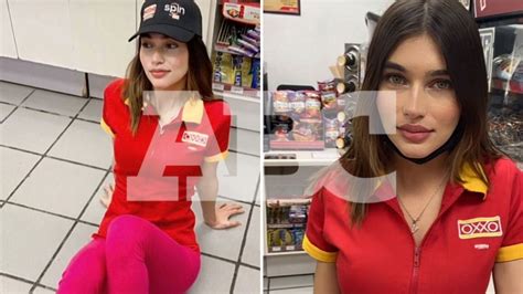 Cajera Del Oxxo En Monterrey Conquista Las Redes Sociales Abc Noticias