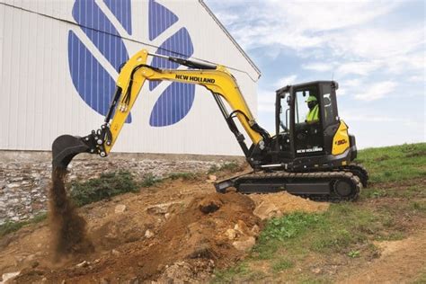 New Holland E D Midi Excavator Wins Innovative Iron Award