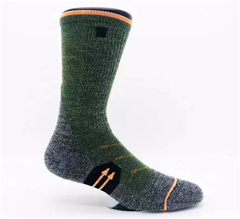 wool socks manufacturers with best merino wool socks production quality.