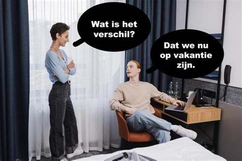 Jongen Is De Hele Tijd Aan Het Werk Tijdens De Vakantie Met Z N