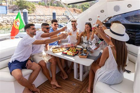 Albufeira Private Yacht Trip Book Online At Civitatis