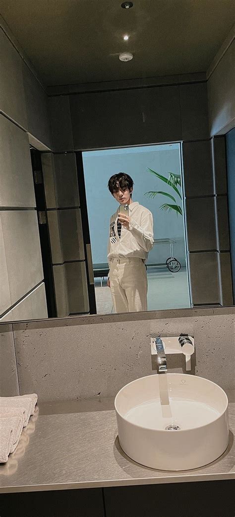 Enhypen Lee Heeseung Phone Wallpapers Lockscreen Unedited Mirror Shot