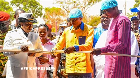 Africapresseinauguration D Une Usine De Production De Boissons Au C Ur