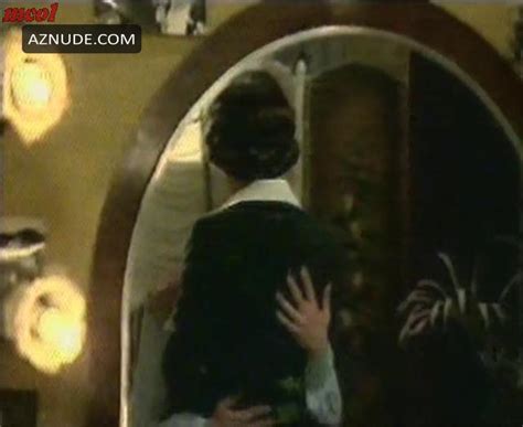 LIQUIRIZIA NUDE SCENES AZNude