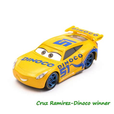 Carros relâmpago mcqueen cruz ramirez rei pintainho hicks dinoco equipe