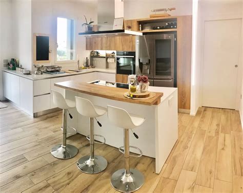 Cucina Stile Evolution Con Isola Piano Cottura Arredo Legno E Acciaio