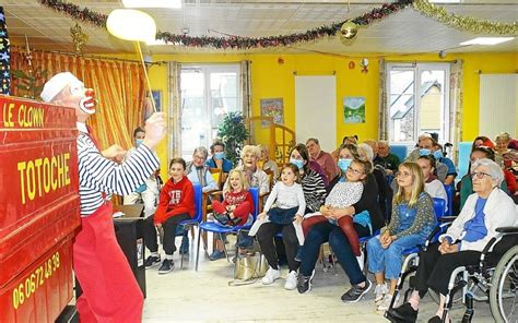 Pleudihen sur Rance Totoche en spectacle à lEhpad pour les enfants