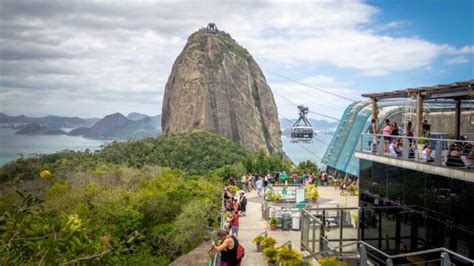 Rios Sugarloaf Cable Cars Connect Brazil Insider S Guide