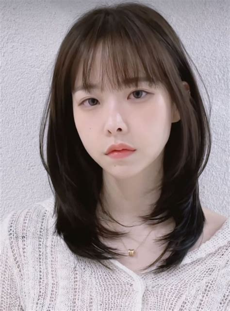 Pin By Desi Sunasi On Medium Length Haircut In Ulzzang Short