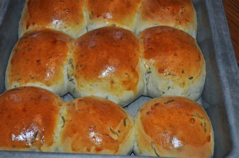 Beths Favorite Recipes Rosemary Dinner Rolls