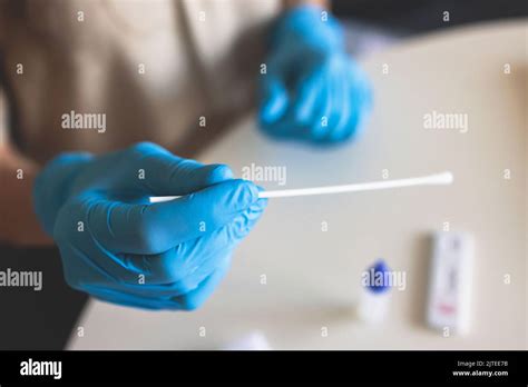 Proceso DE EXPRESIÓN RÁPIDA CORONAVIRUS COVID ANTGEN AG Examen de PCR