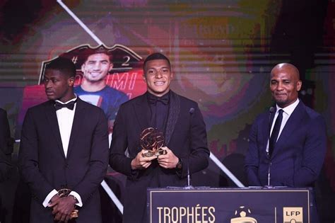 Trophées Unfp Kylian Mbappé élu Meilleur Joueur De Ligue 1 Pour La Quatrième Fois Consécutive