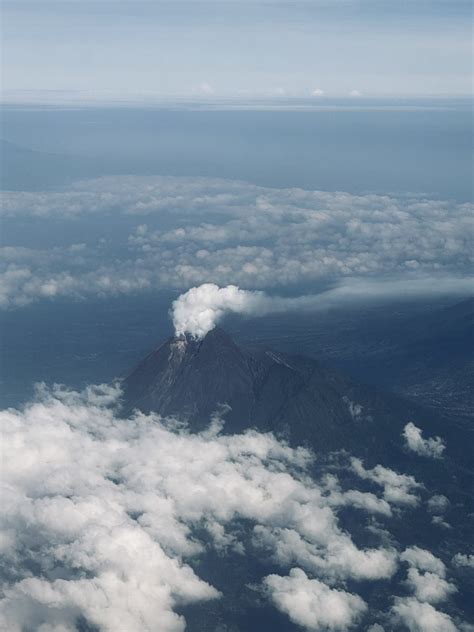 Ig Merapi Uncover On Twitter Foto Dari Pesawat Pagi Ini Gunung