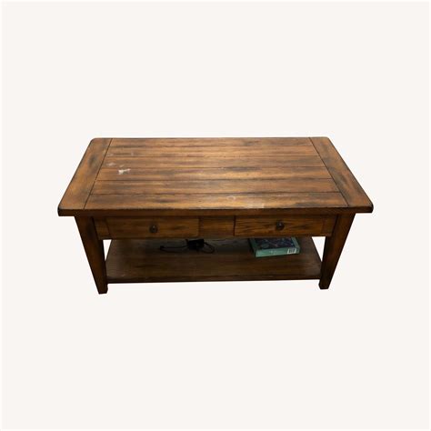 Wayfair Coffee Table - AptDeco