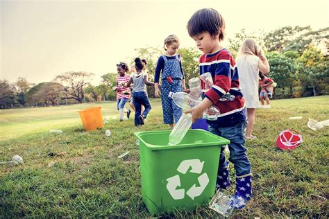 Reciclar con niños Cómo enseñarles a hacerlo LetsFamily