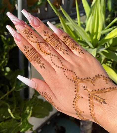 59 Timeless Pattern And Artistry Henna Designs Minimal Cultural